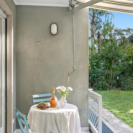 Riva's Garden - Happy Apartment *
